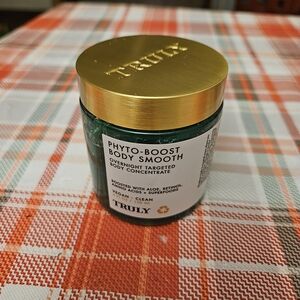 Truly Phyto-Boost Body Smooth - Green and Gold
